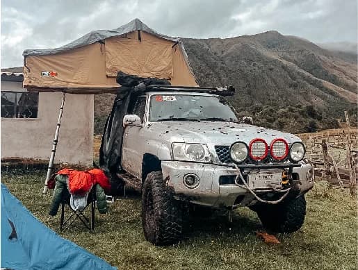 Proyecto overland con carpa de techo